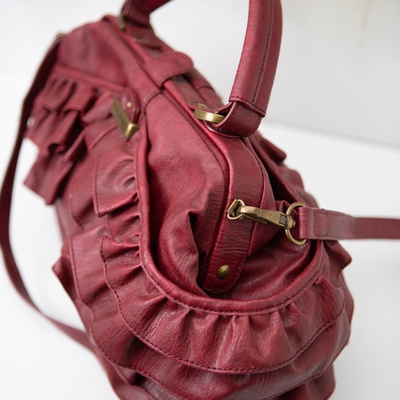 Jessica Simpson Purse with Ruffles! - Picture 6 of 10